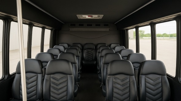 bolingbrook 18 passenger minibus rental