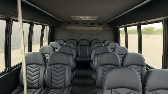 bolingbrook 30 passenger minibus rental