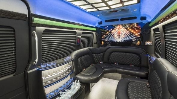 bolingbrook sprinter limo rental inside